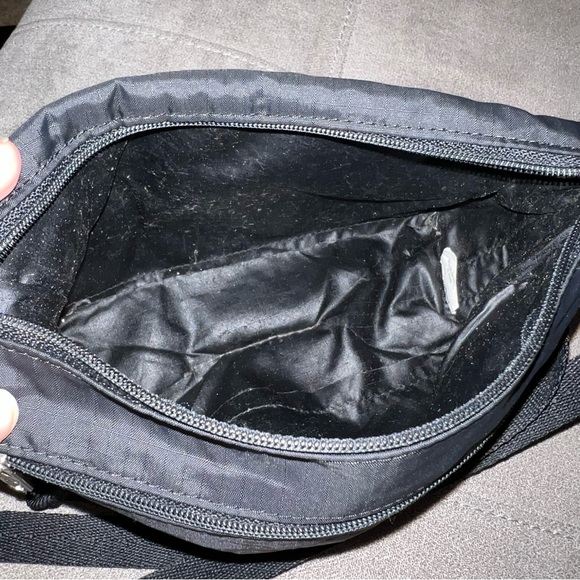 Vintage LeSportsac Classic Hobo Nylon Crossbody/shoulder Bag Purse Signature - Picture 5 of 14